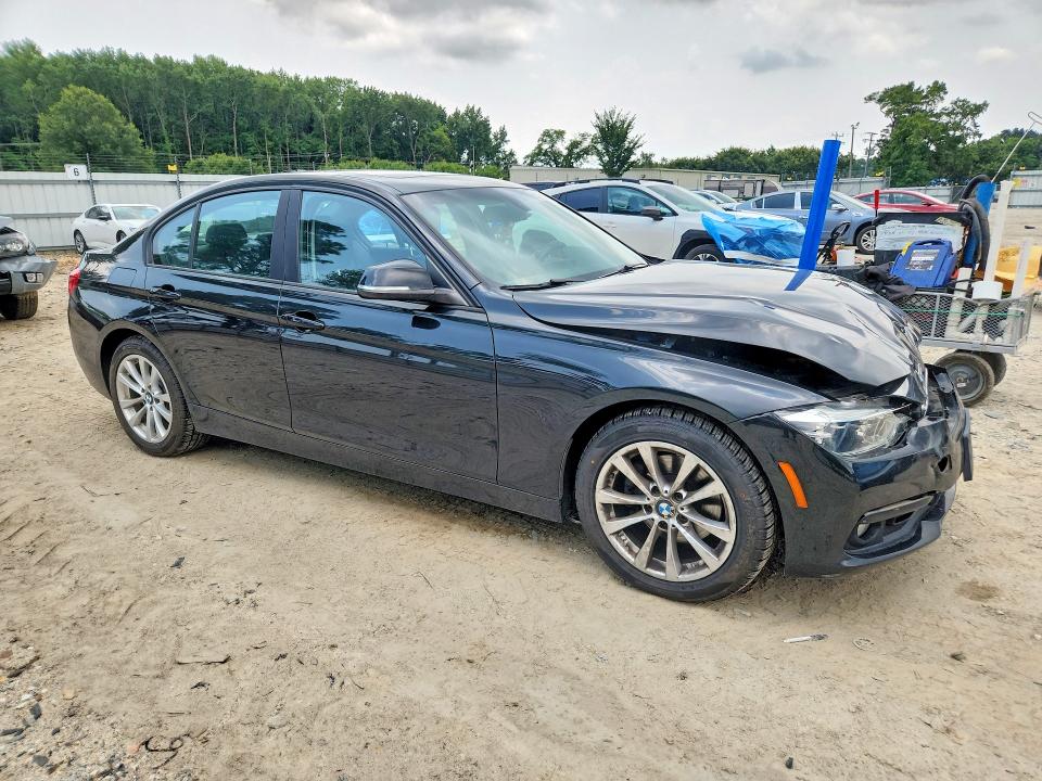Photo 4 from auction – 2018 BMW 320 with VIN WBA8E5G50JNU46623
