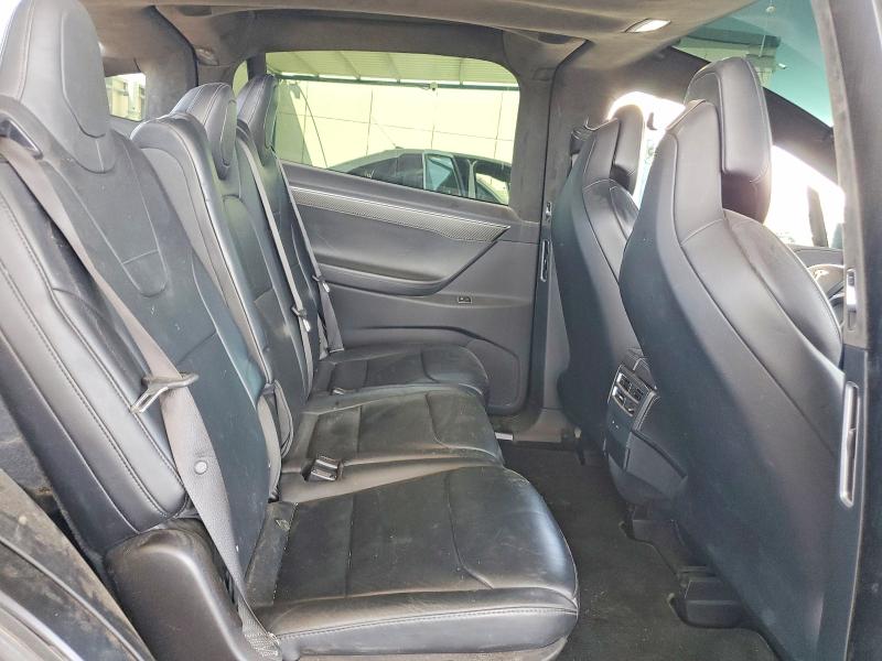 Photo 11 from auction – 2017 TESLA MODEL X with VIN 5YJXCDE41HF044773