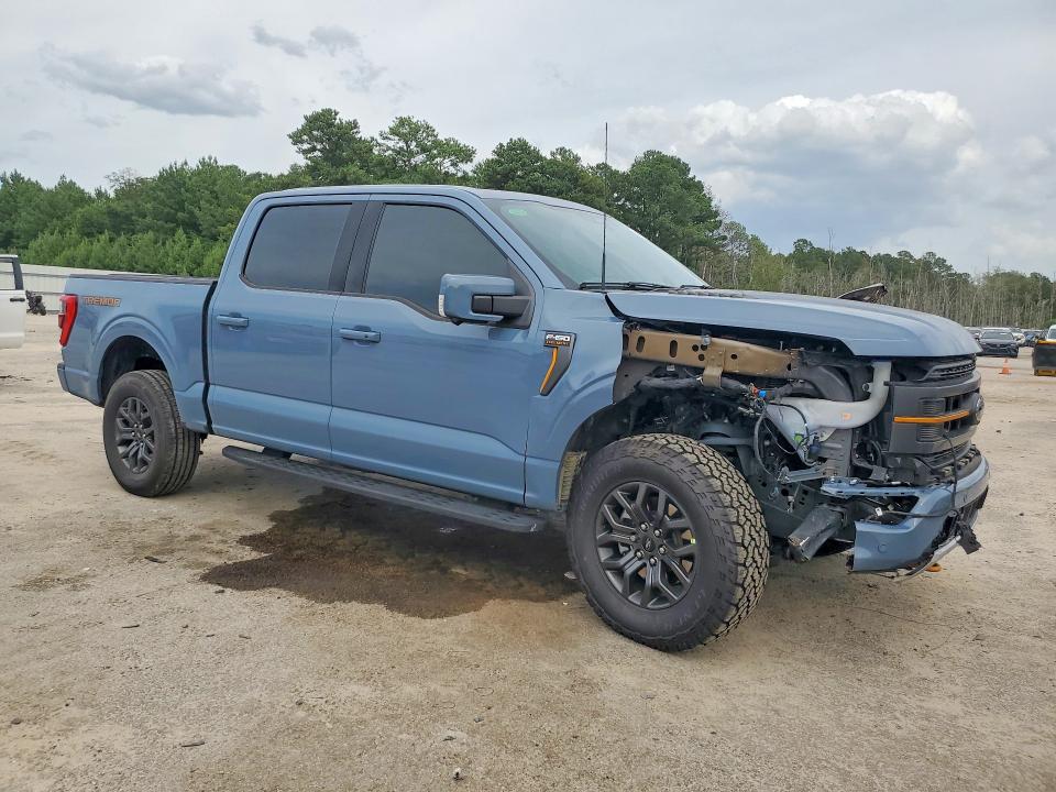 Photo 4 from auction – 2023 FORD F150 with VIN 1FTEW1E82PFC64854