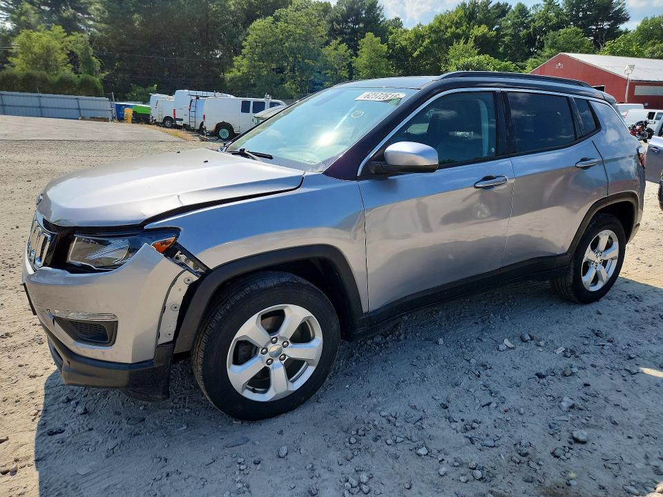JEEP COMPASS 2018 with VIN 3C4NJDBB9JT115306 - Photo from auction