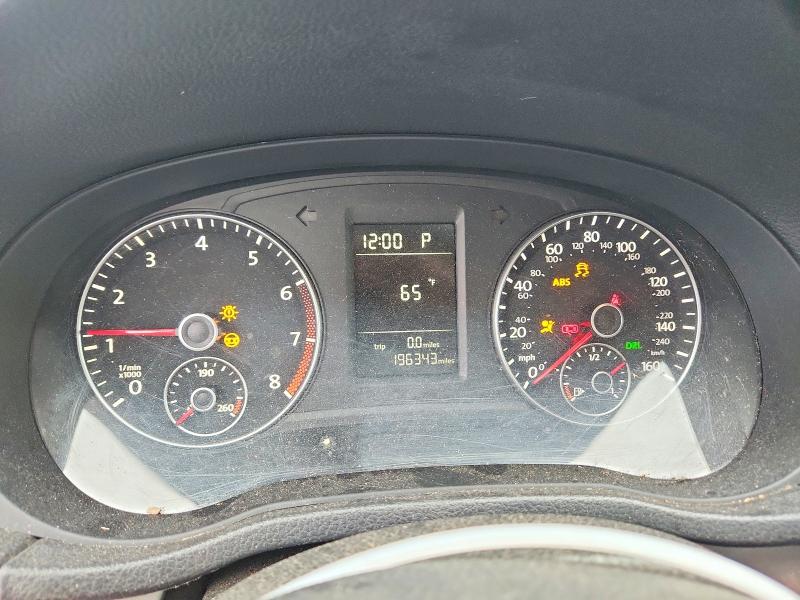 Photo 9 from auction – 2014 VOLKSWAGEN PASSAT with VIN 1VWAT7A30EC071005
