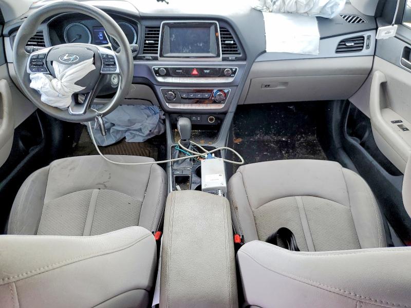 Photo 8 from auction – 2019 HYUNDAI SONATA with VIN 5NPE24AF0KH812575