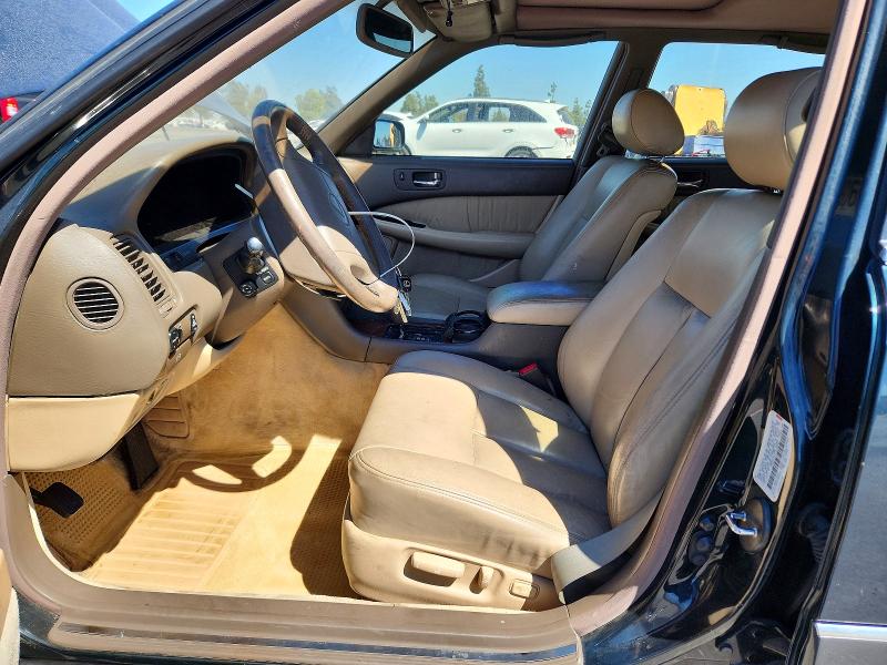 Photo 7 from auction – 1990 LEXUS LS with VIN JT8UF11E4L0035501
