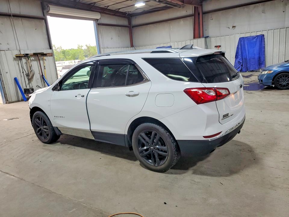 Photo 2 from auction – 2020 CHEVROLET EQUINOX with VIN 3GNAXVEX0LS725010
