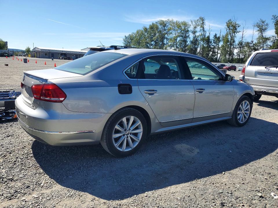 Photo 3 from auction – 2012 VOLKSWAGEN PASSAT with VIN 1VWCP7A39CC081154