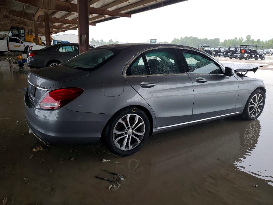 Photo 3 from auction – 2016 MERCEDES-BENZ C with VIN 55SWF4JB2GU130372