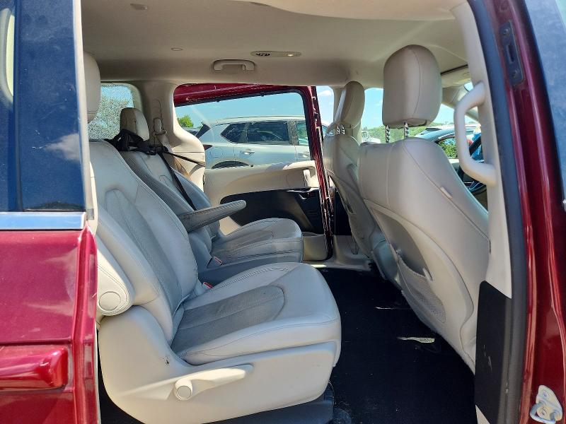 Photo 11 from auction – 2018 CHRYSLER PACIFICA with VIN 2C4RC1L78JR164326