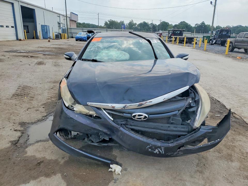 Photo 5 from auction – 2014 HYUNDAI SONATA with VIN 5NPEB4AC1EH847670