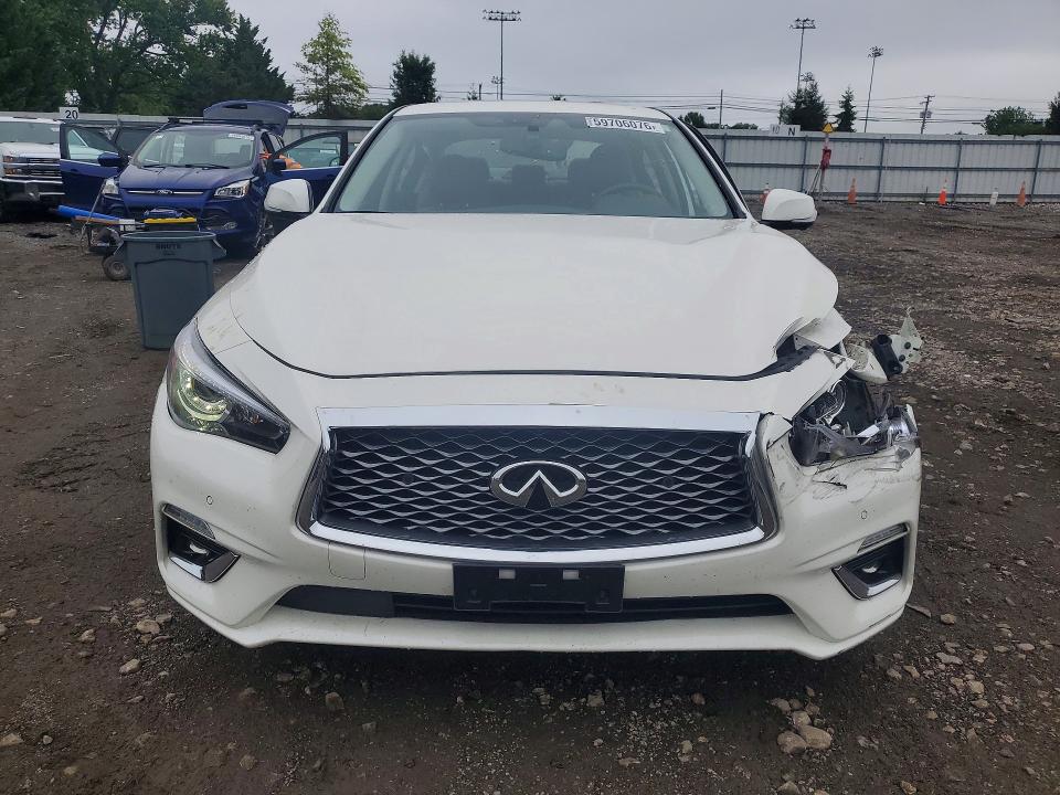 Photo 5 from auction – 2023 INFINITI Q50 with VIN JN1EV7BR3PM541562