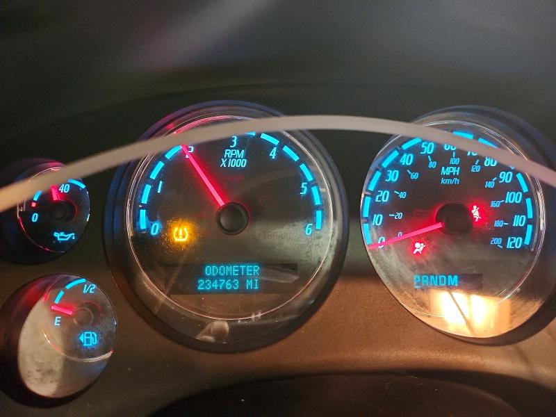 Photo 9 from auction – 2007 GMC YUKON with VIN 1GKFK63827J146255