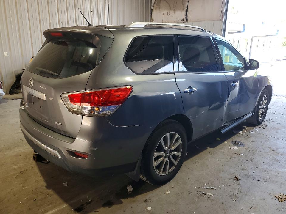Photo 3 from auction – 2015 NISSAN PATHFINDER with VIN 5N1AR2MM0FC712014