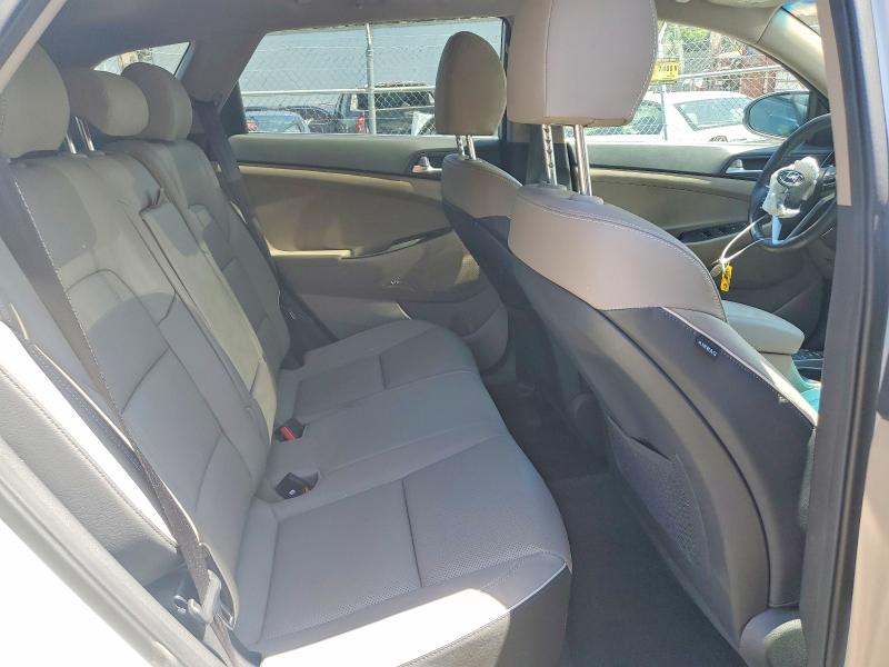 Снимка 11 от търг – 2020 HYUNDAI TUCSON с VIN KM8J3CAL1LU144817