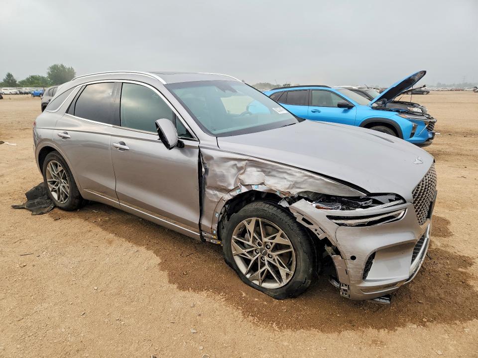 Photo 4 from auction – 2022 GENESIS GV70 with VIN KMUMADTB8NU070684