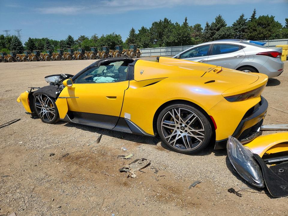 Photo 2 from auction – 2024 MASERATI MC20 with VIN ZAMBMSAB2R0449097