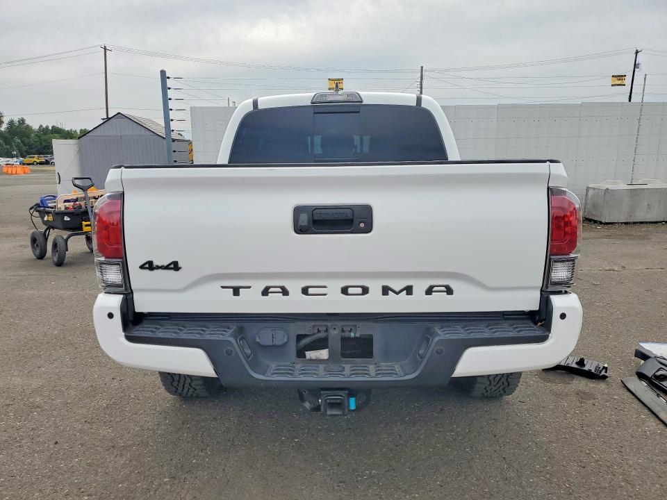 Снимка 6 от търг – 2018 TOYOTA TACOMA с VIN 3TMCZ5ANXJM153879