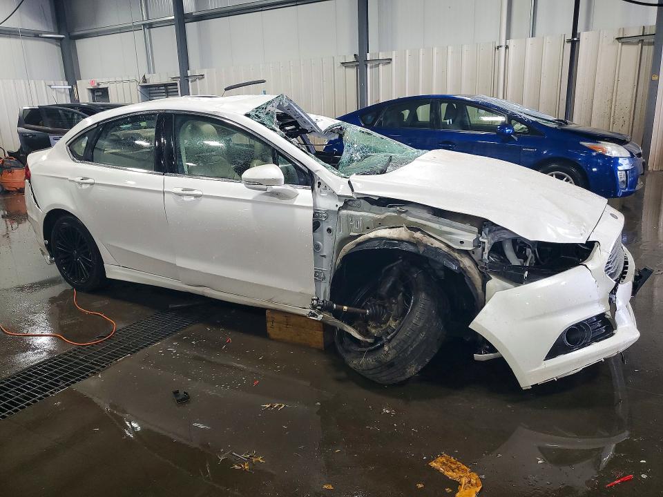 Photo 4 from auction – 2016 FORD FUSION with VIN 3FA6P0HD2GR105975