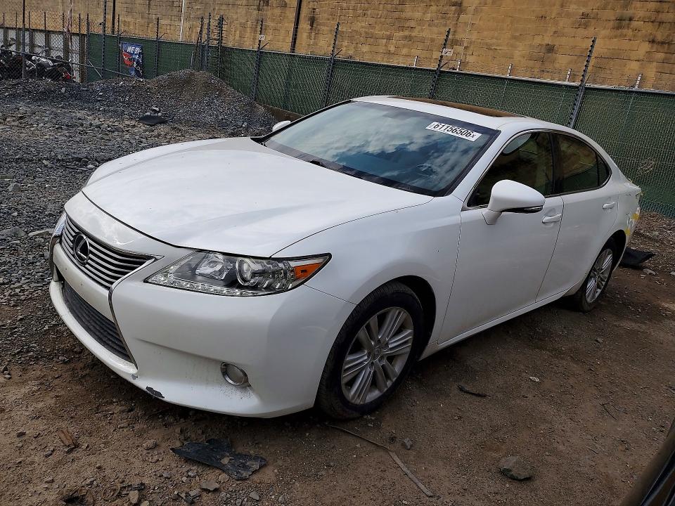 LEXUS ES 2015 with VIN JTHBK1GG2F2194733 - Photo from auction