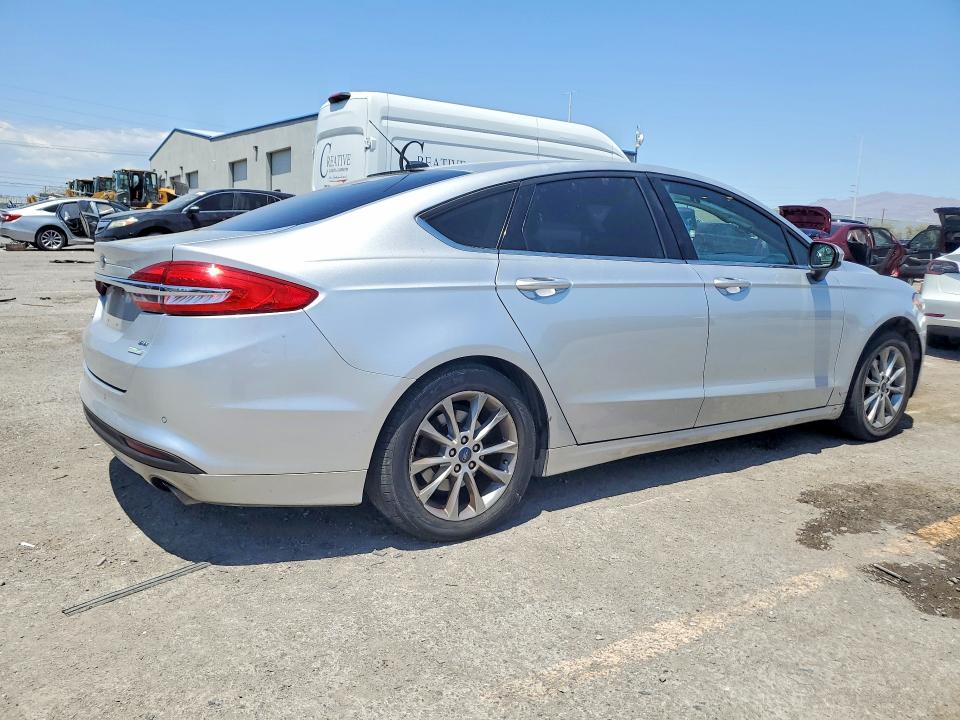 Photo 3 from auction – 2017 FORD FUSION with VIN 3FA6P0HDXHR336219