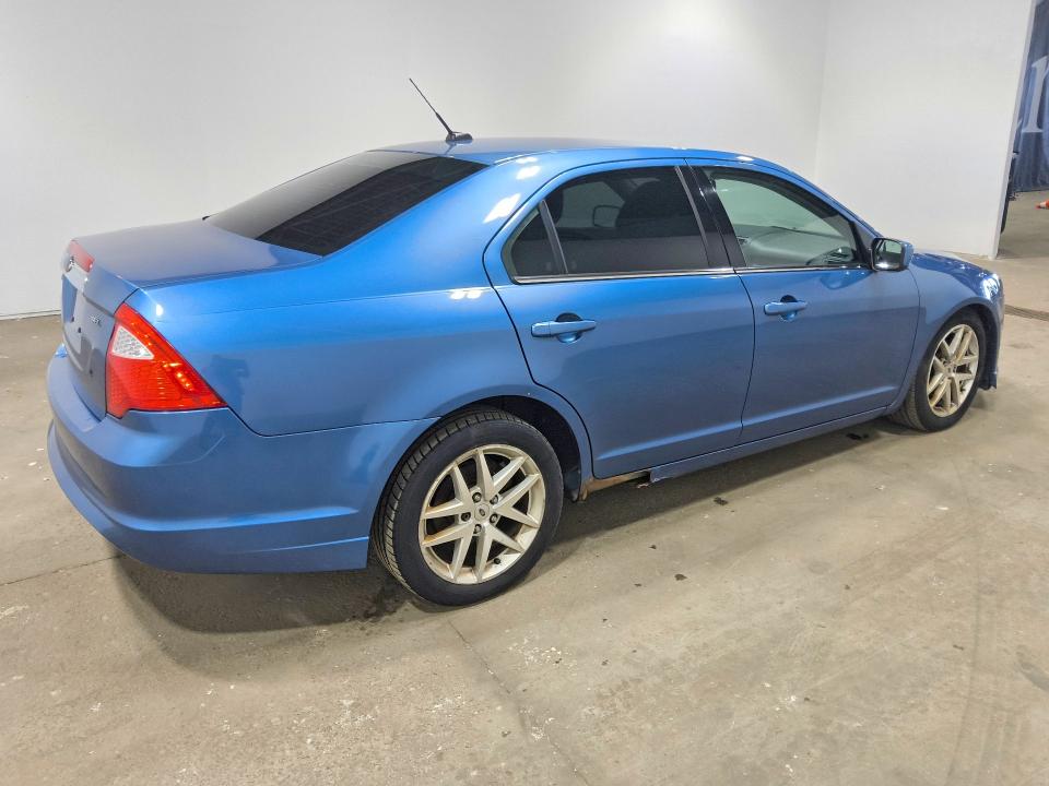 Photo 3 from auction – 2010 FORD FUSION with VIN 3FAHP0JA0AR237293