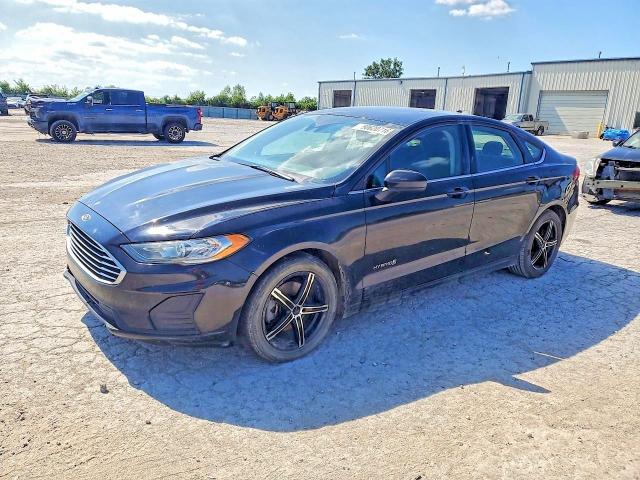 FORD FUSION 2019 with VIN 3FA6P0LU4KR109803 - Photo from auction