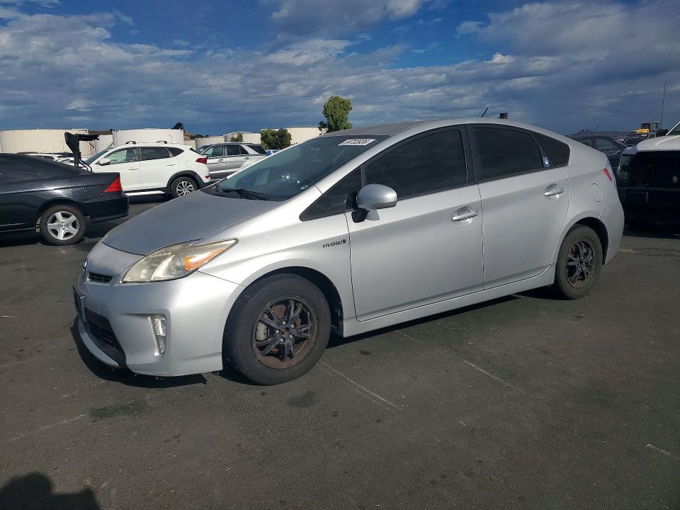 TOYOTA PRIUS 2013 with VIN JTDKN3DU4D5586834 - Photo from auction