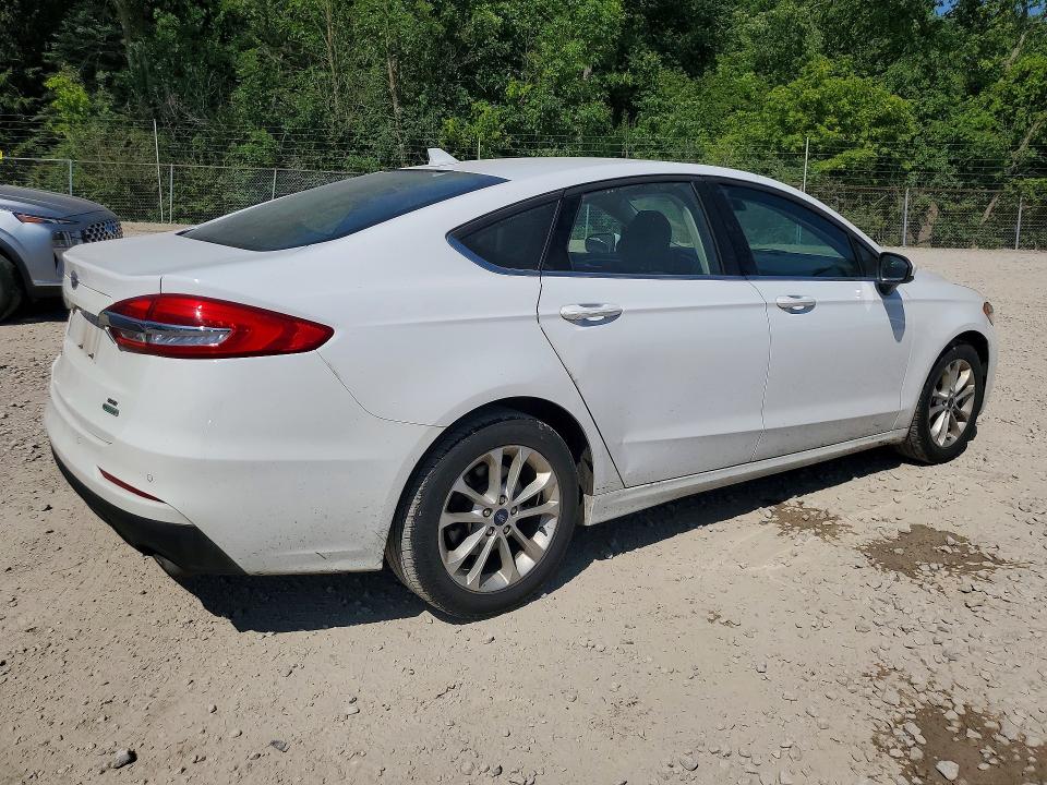 Photo 3 from auction – 2020 FORD FUSION with VIN 3FA6P0HD0LR257067