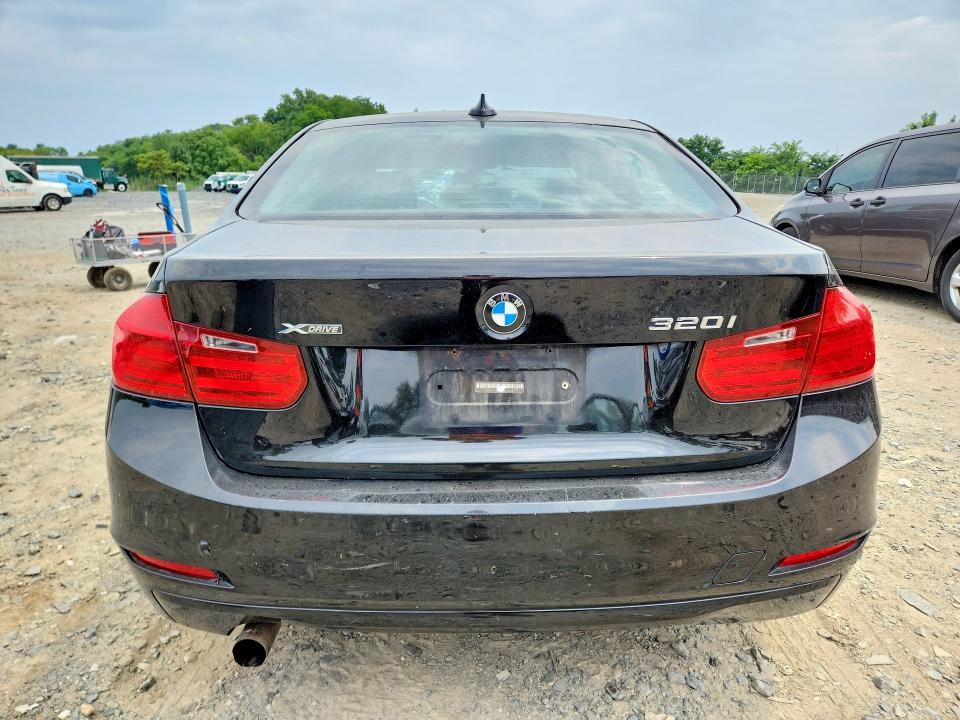 Photo 6 from auction – 2014 BMW 320 with VIN WBA3C3G54ENS70458