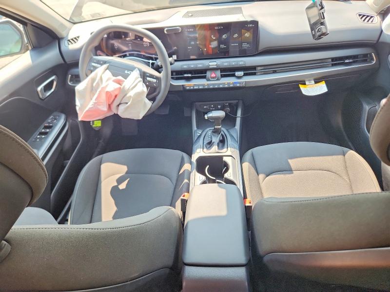 Photo 8 from auction – 2026 KIA K4 with VIN 3KPFT4DE2TE331527