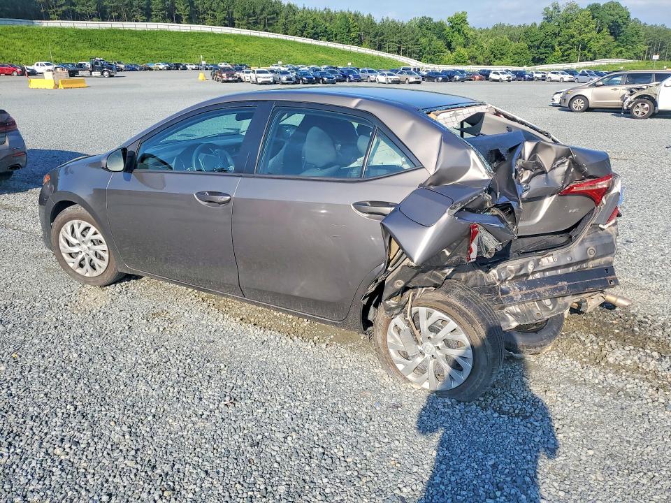 Photo 2 from auction – 2018 TOYOTA COROLLA with VIN 5YFBURHE2JP754039