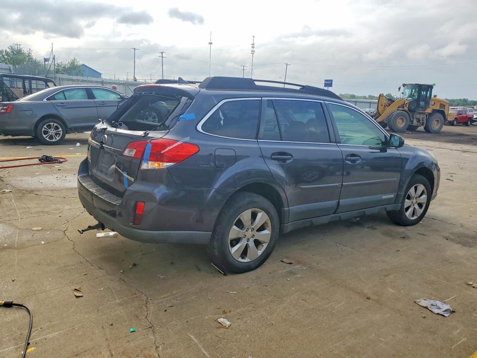 Photo 3 from auction – 2011 SUBARU OUTBACK with VIN 4S4BRCLC5B3374073