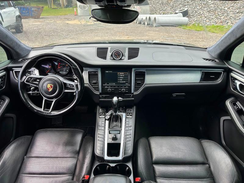 Photo 7 from auction – 2016 PORSCHE MACAN with VIN WP1AF2A53GLB92899
