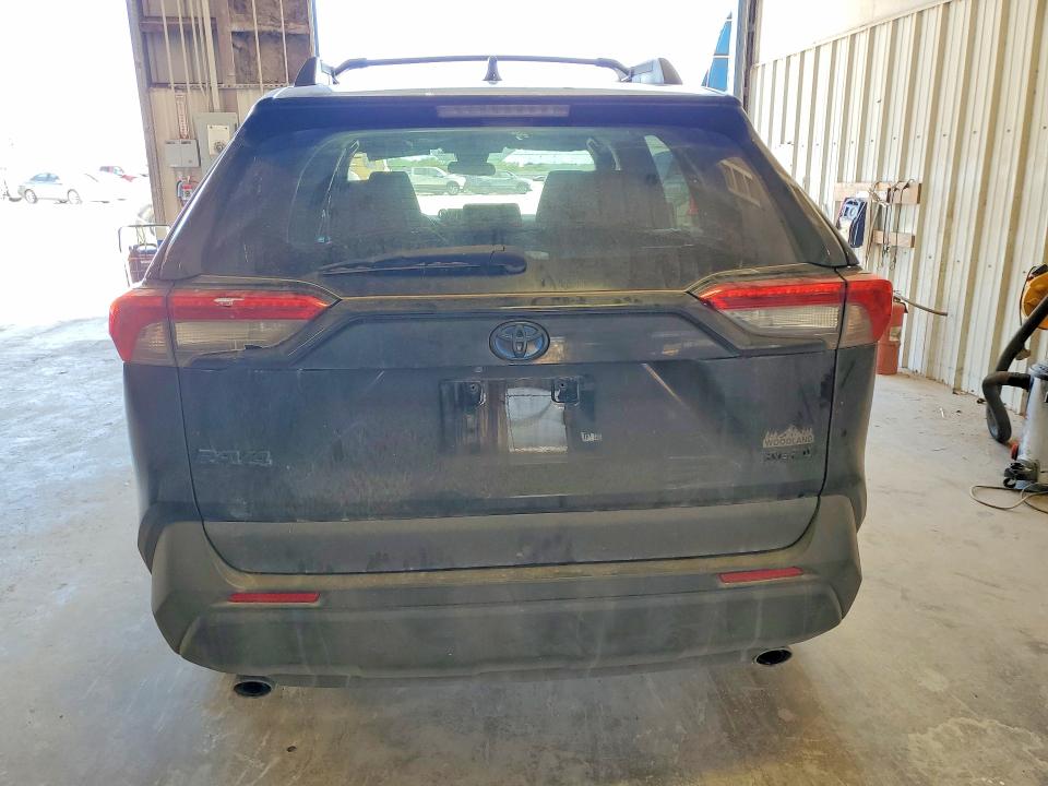 Photo 6 from auction – 2023 TOYOTA RAV4 with VIN 2T3UWRFV5PW165801