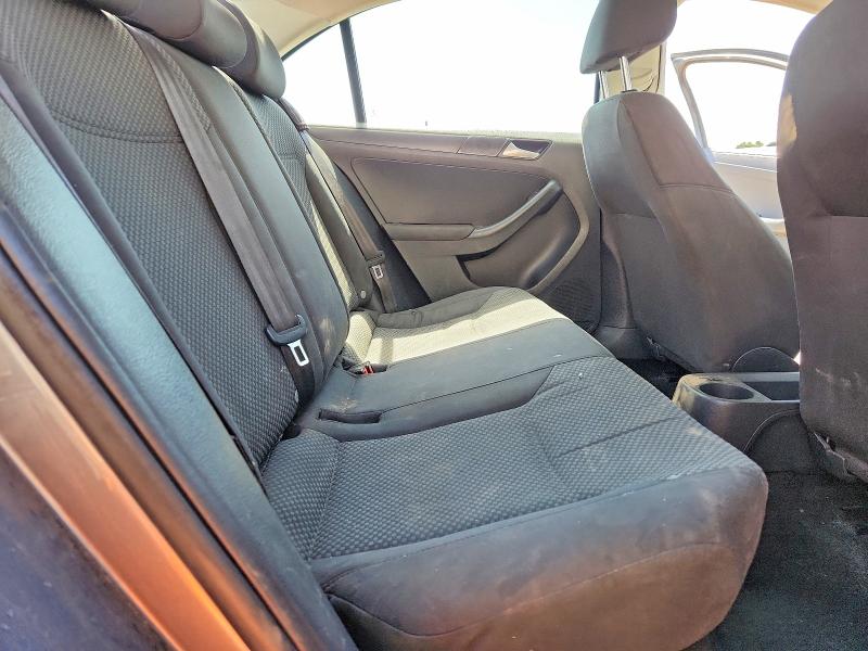 Photo 10 from auction – 2012 VOLKSWAGEN JETTA with VIN 3VW2K7AJ7CM394288