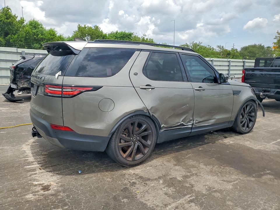Photo 3 from auction – 2018 LAND ROVER DISCOVERY with VIN SALRT2RVXJA059313