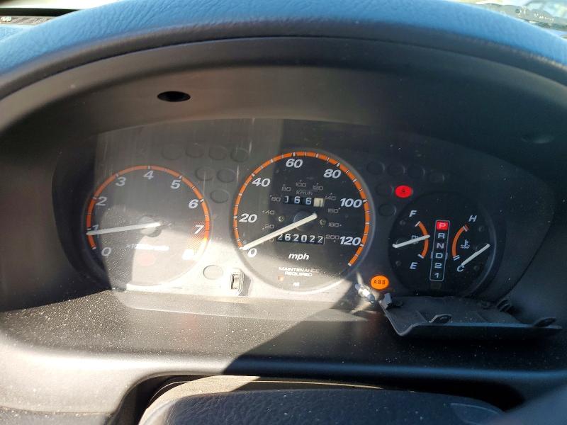 Photo 9 from auction – 2001 HONDA CR-V with VIN JHLRD18611C014972
