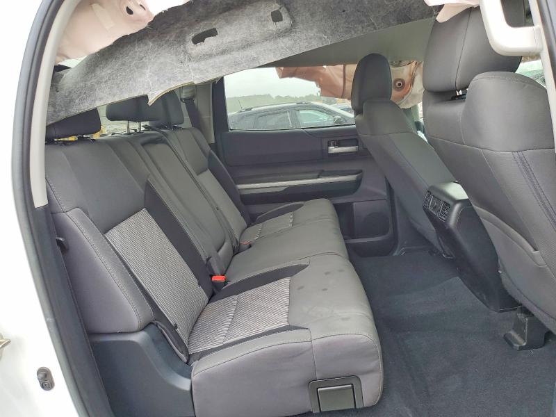Photo 10 from auction – 2015 TOYOTA TUNDRA with VIN 5TFEY5F19FX174399