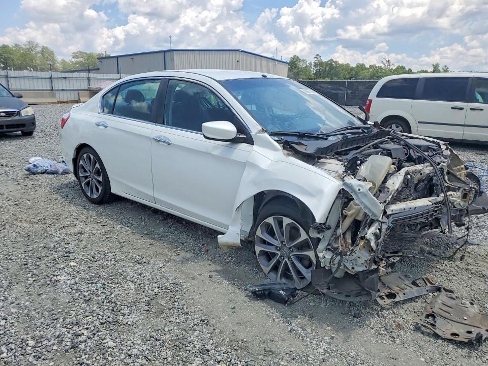 Photo 4 from auction – 2014 HONDA ACCORD with VIN 1HGCR2F5XEA017182