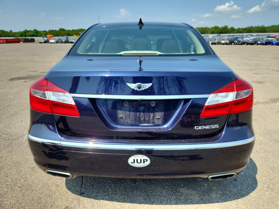 Photo 6 from auction – 2013 HYUNDAI GENESIS with VIN KMHGC4DD4DU229284
