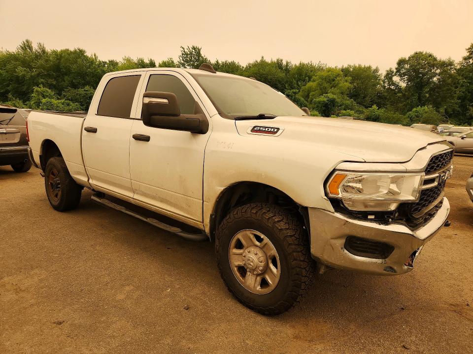 Photo 4 from auction – 2024 RAM 2500 with VIN 3C6UR5CJ3RG125695