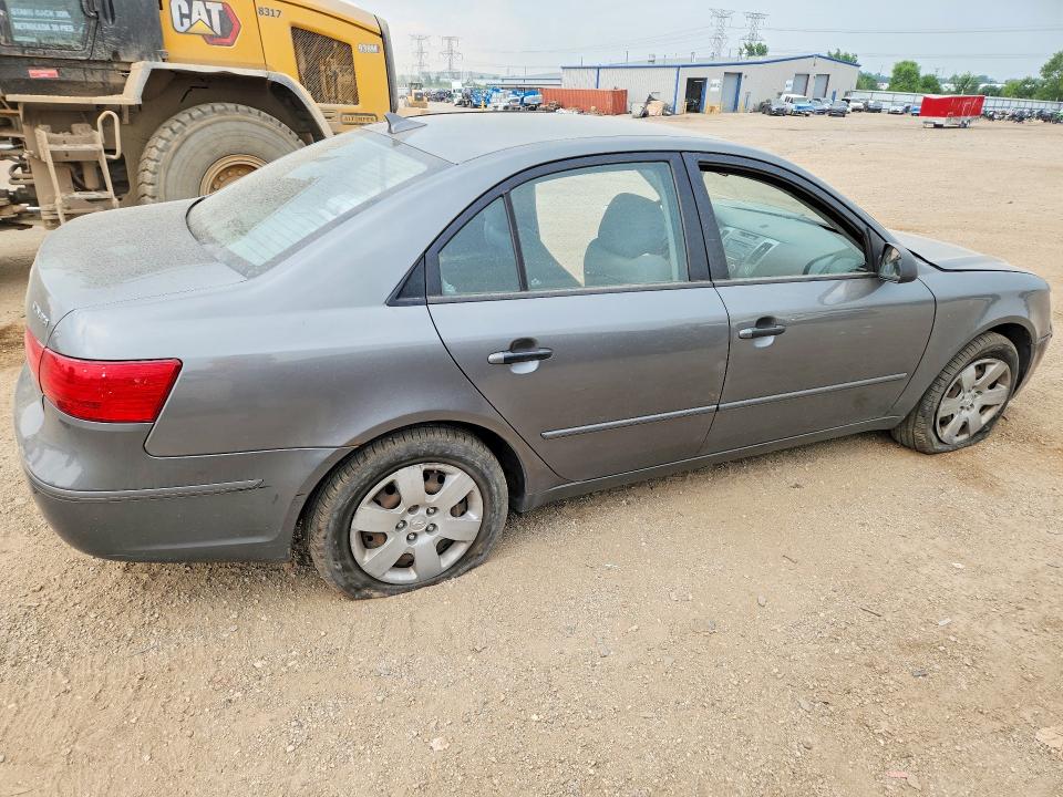 Photo 3 from auction – 2010 HYUNDAI SONATA with VIN 5NPET4AC3AH643301