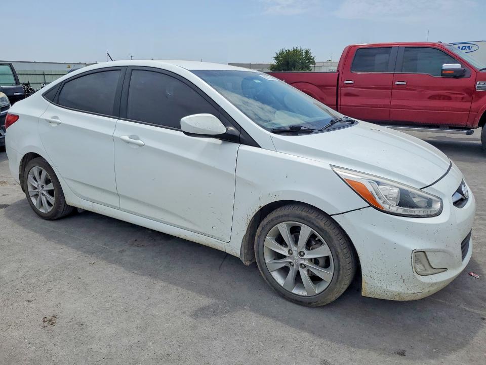 Photo 4 from auction – 2014 HYUNDAI ACCENT with VIN KMHCU4AEXEU760886
