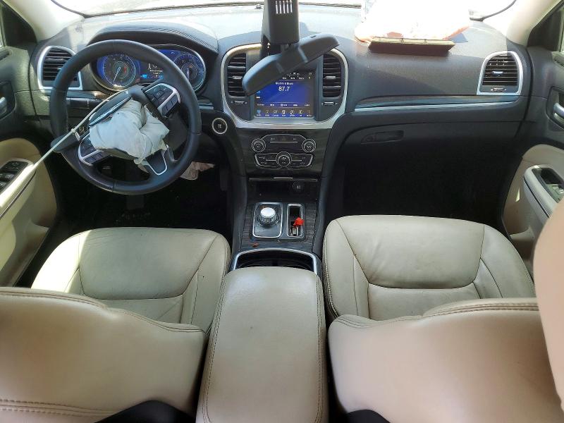 Photo 8 from auction – 2016 CHRYSLER 300 with VIN 2C3CCAAG1GH238665