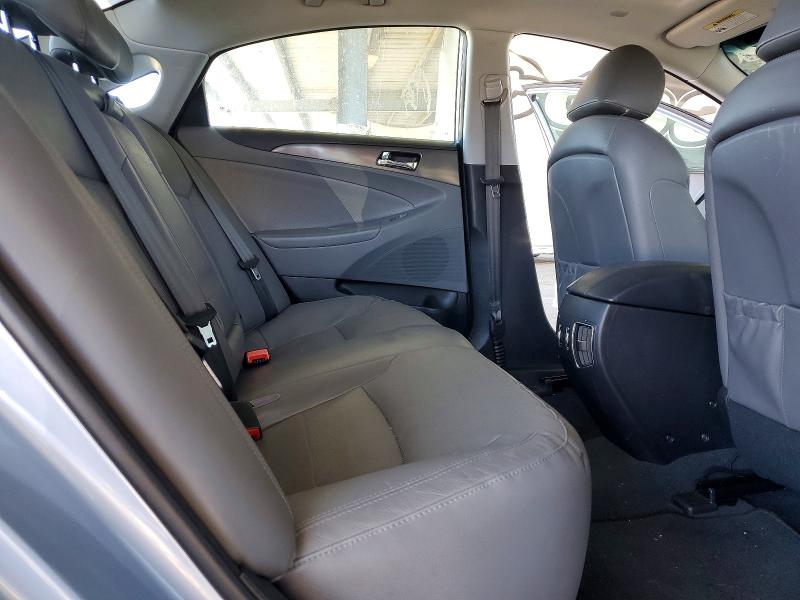 Photo 10 from auction – 2013 HYUNDAI SONATA with VIN KMHEC4A43DA071467