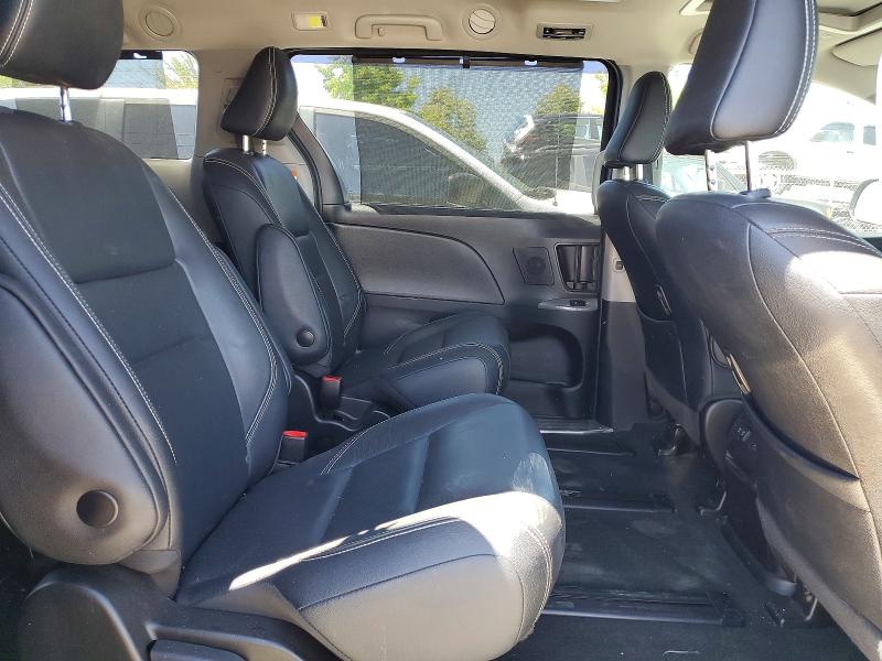 Photo 11 from auction – 2019 TOYOTA SIENNA with VIN 5TDEZ3DC8KS211383