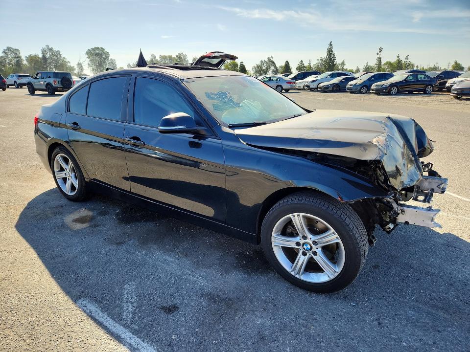 Photo 4 from auction – 2014 BMW 328 with VIN WBA3A5C56EJ465119