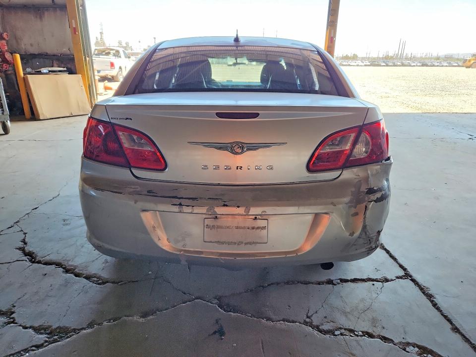 Photo 6 from auction – 2010 CHRYSLER SEBRING with VIN 1C3CC5FD5AN190818