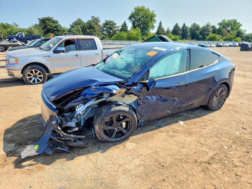 TESLA MODEL Y 2026 with VIN 7SAYGDEE6TF656917 - Photo from auction