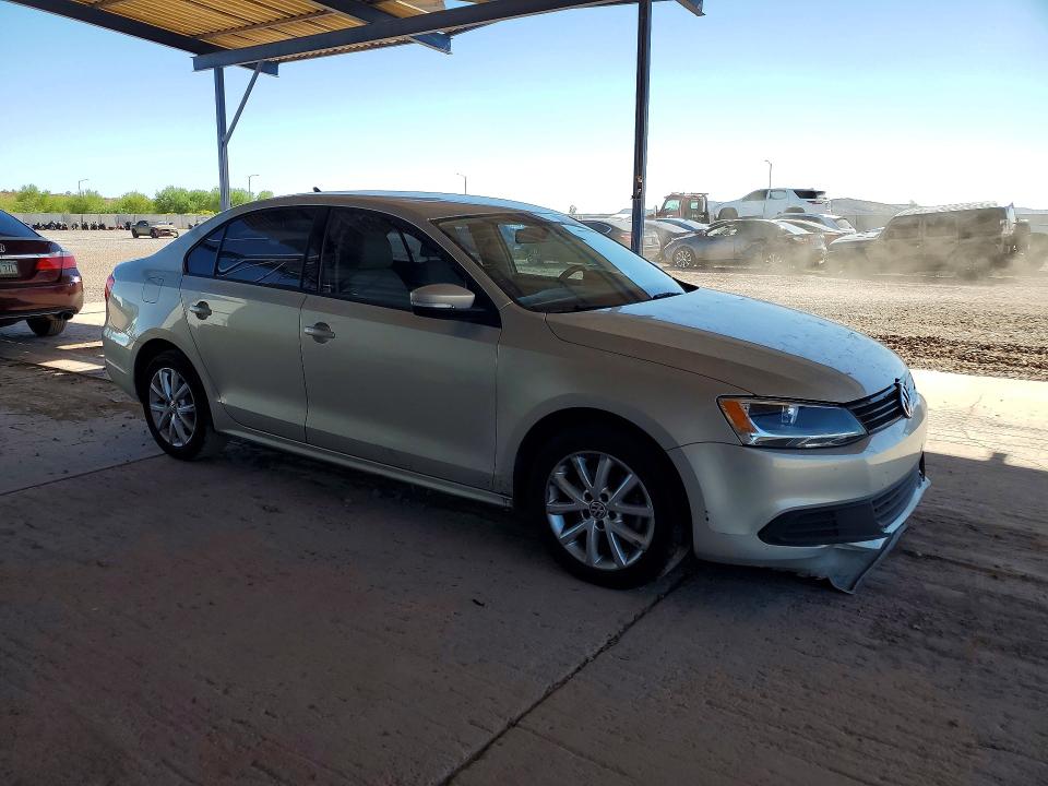 Photo 4 from auction – 2011 VOLKSWAGEN JETTA with VIN 3VWDZ7AJ5BM392333