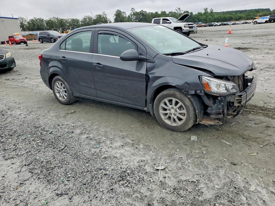 Photo 4 from auction – 2017 CHEVROLET SONIC with VIN 1G1JD5SH5H4155746