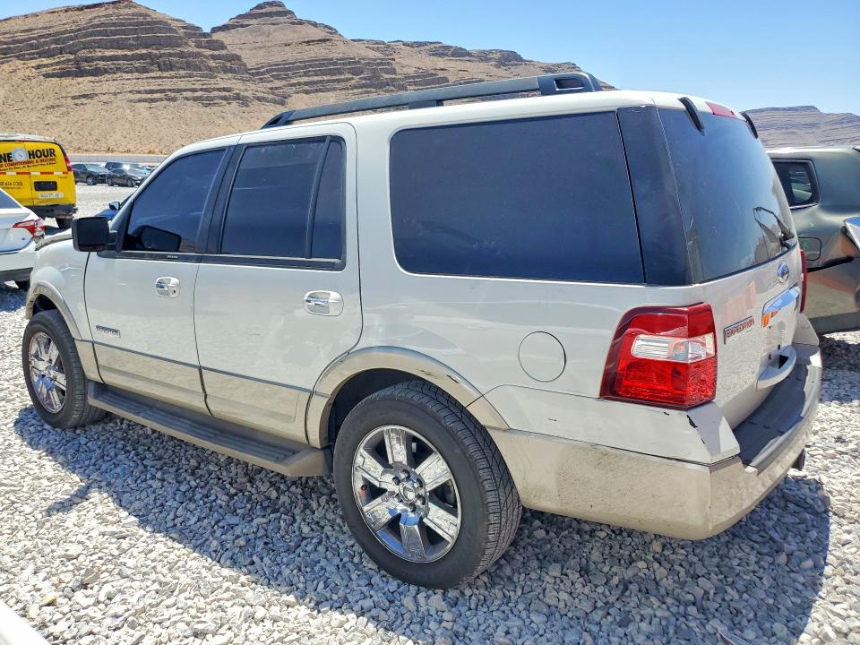 Photo 2 from auction – 2008 FORD EXPEDITION with VIN 1FMFU175X8LA80628